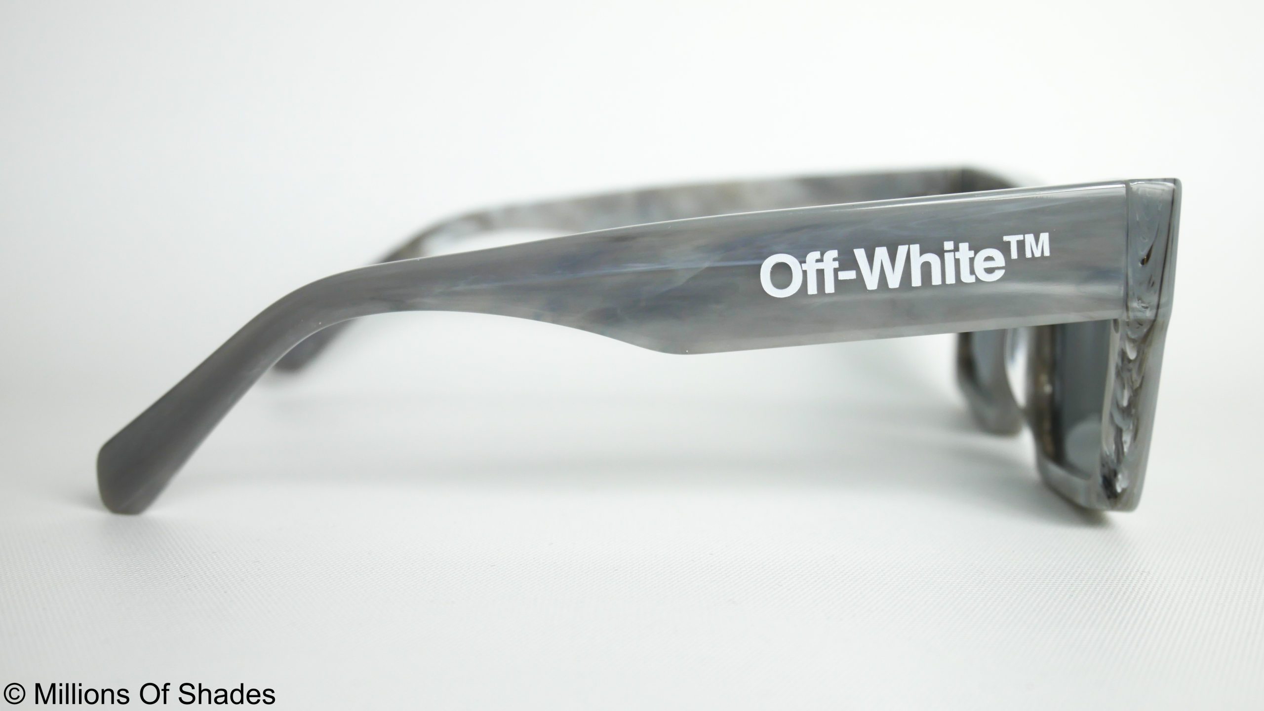 Off White - Nassau Sunglasses - Marble-Cloud Grey - Image 3