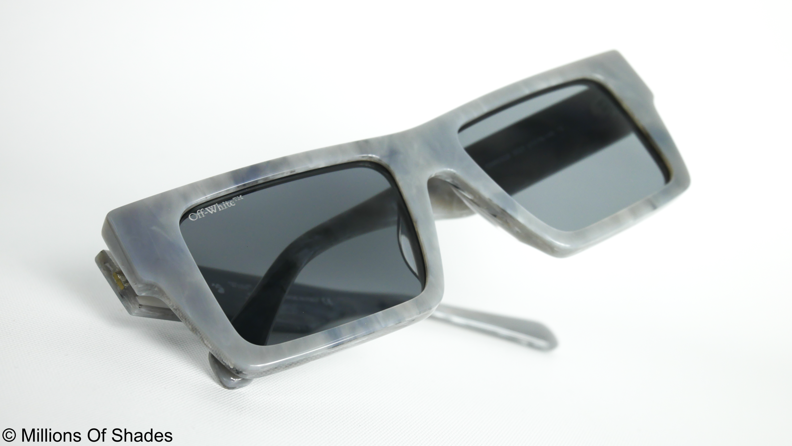 Off White - Nassau Sunglasses - Marble-Cloud Grey - Image 4